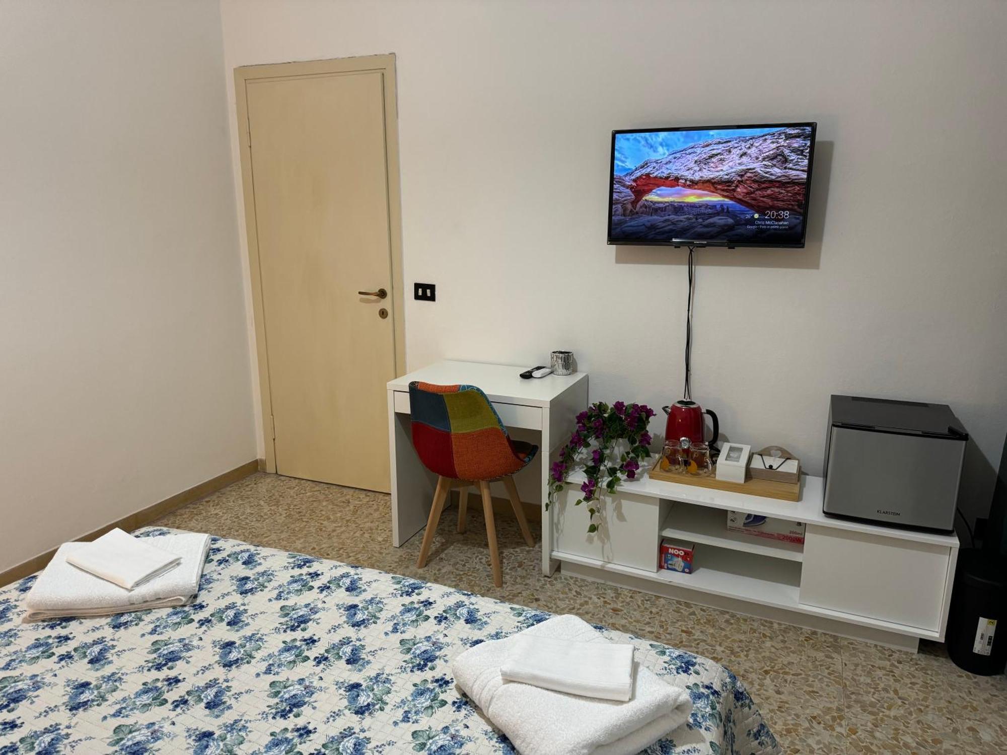 Hotel The Galaxy House Pisa Exterior foto